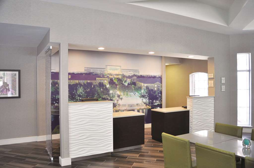 La Quinta By Wyndham Dallas Plano West Beltér fotó